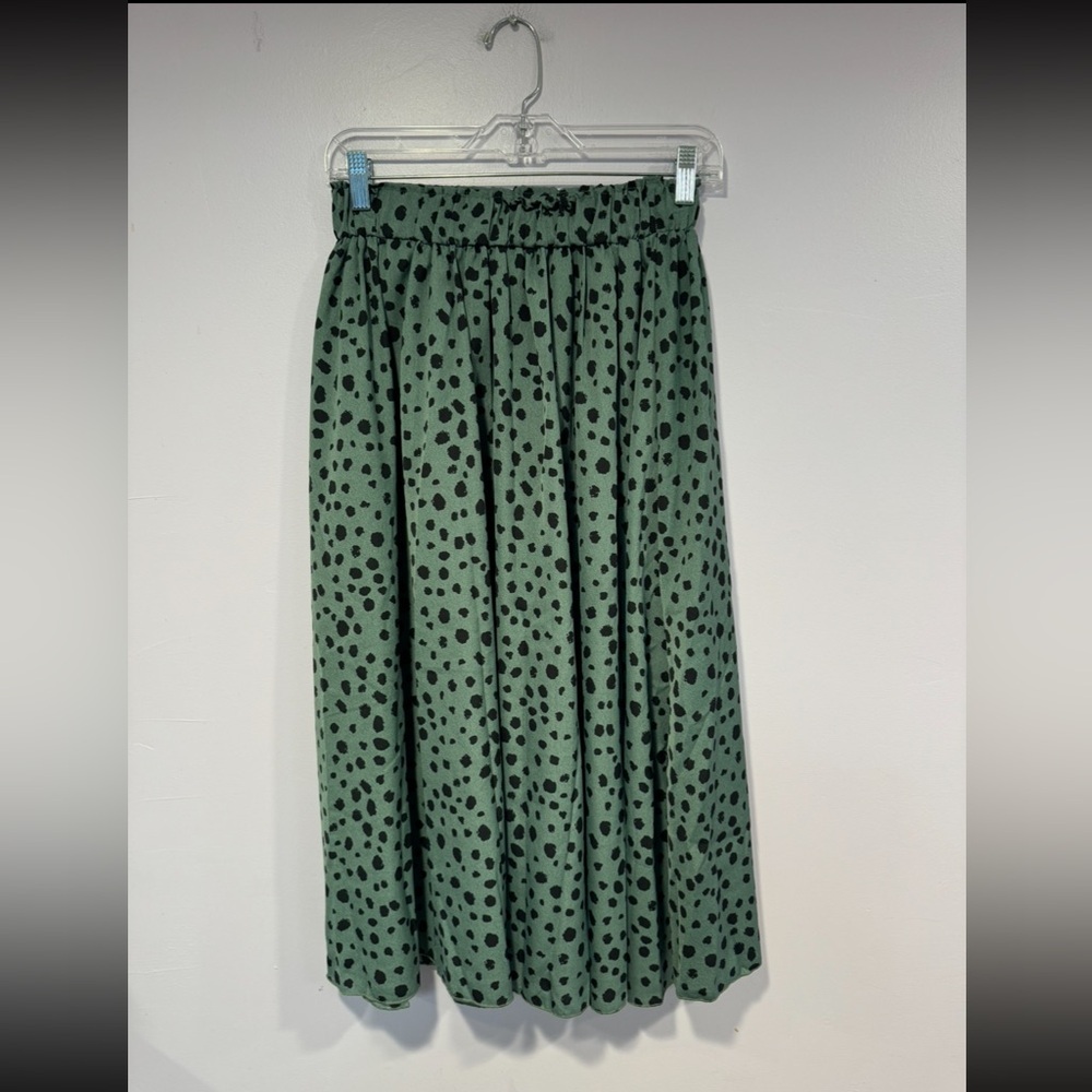 Green maxi dot skirt